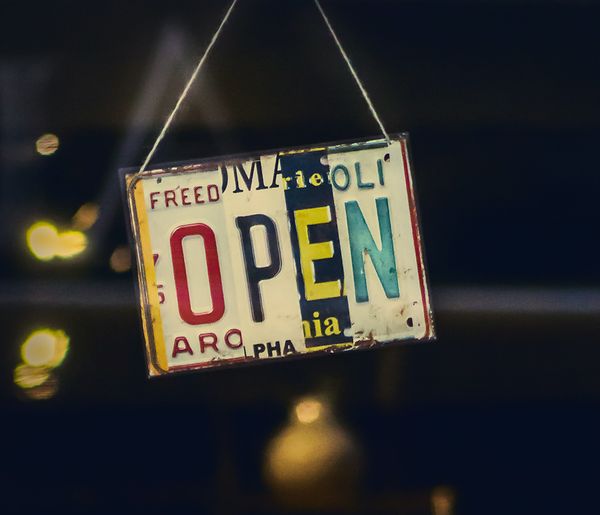 The paradigm of open source licensing